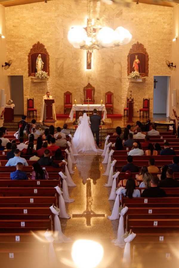 Elegant Christian wedding aisle decor
